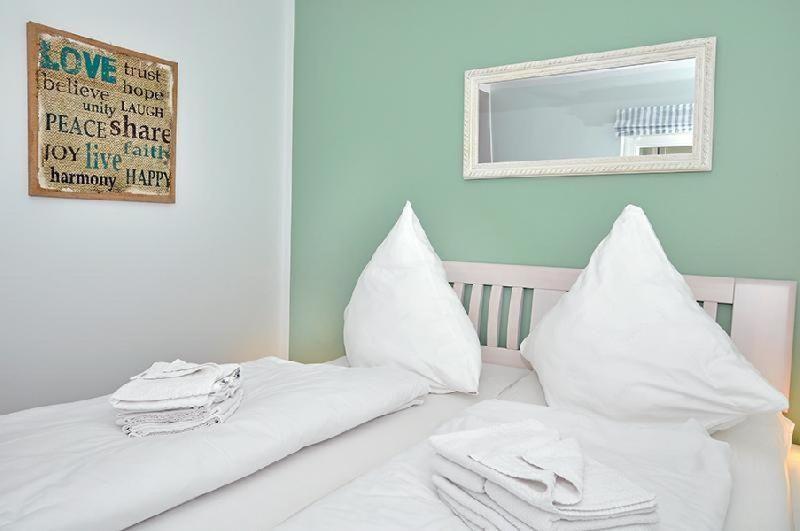 Sylter-Bernstein Apartment Вестерланд Екстериор снимка